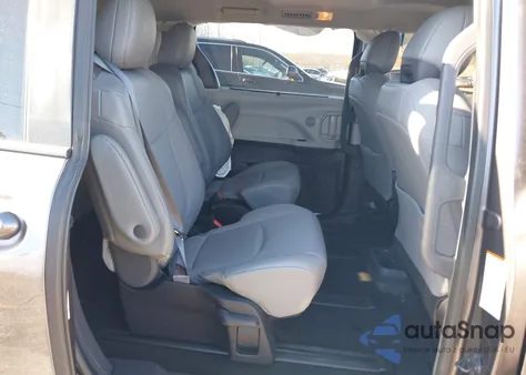 2022 Toyota Sienna Xle z USA, uszkodzony, nr VIN 5TDYRKECXNS129603